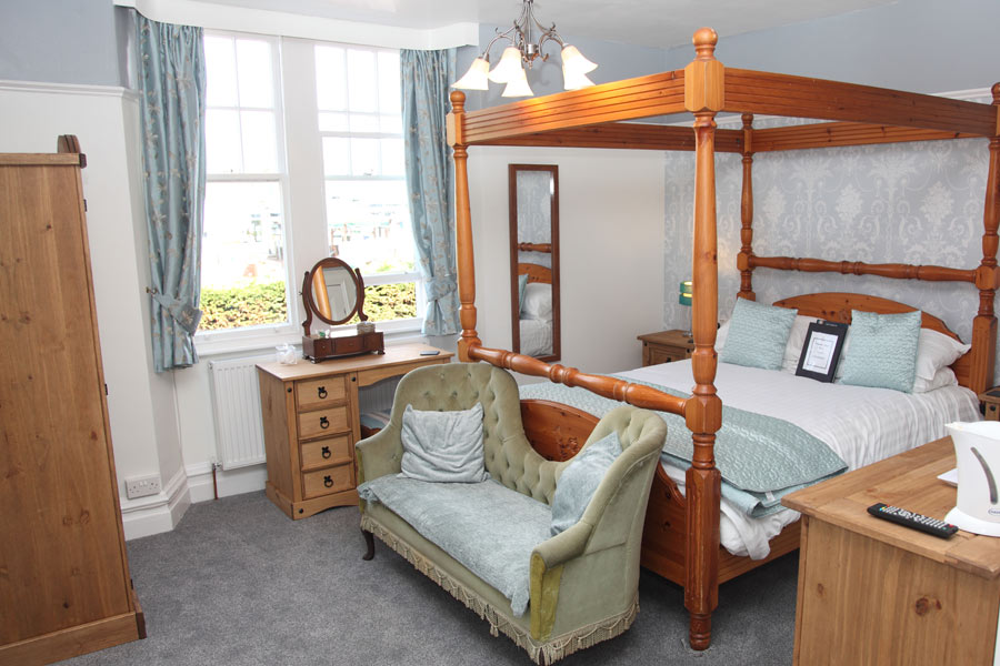 Four Poster guest house